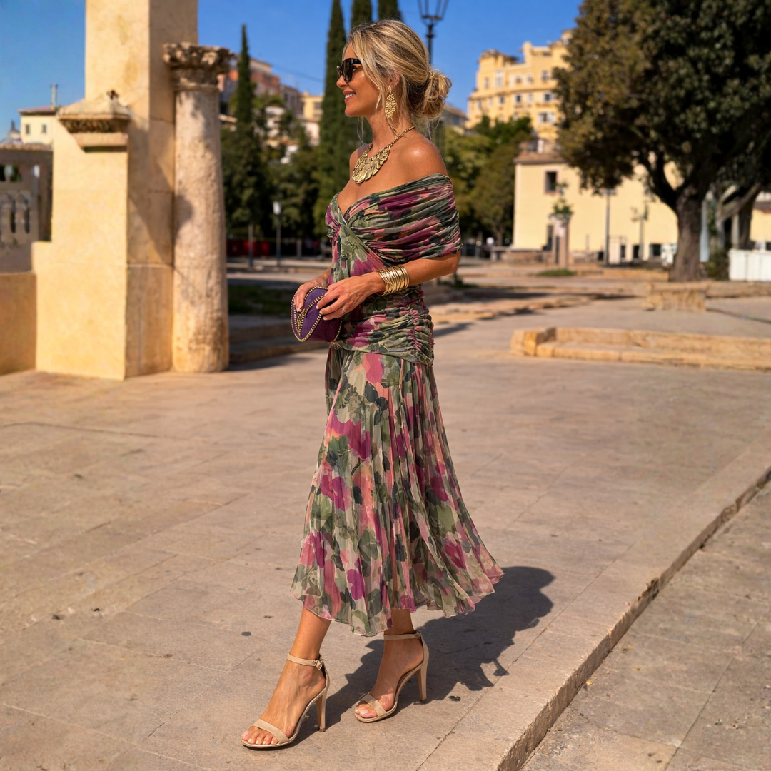 Mikaela | Gedrapeerde off-shoulder maxi-jurk