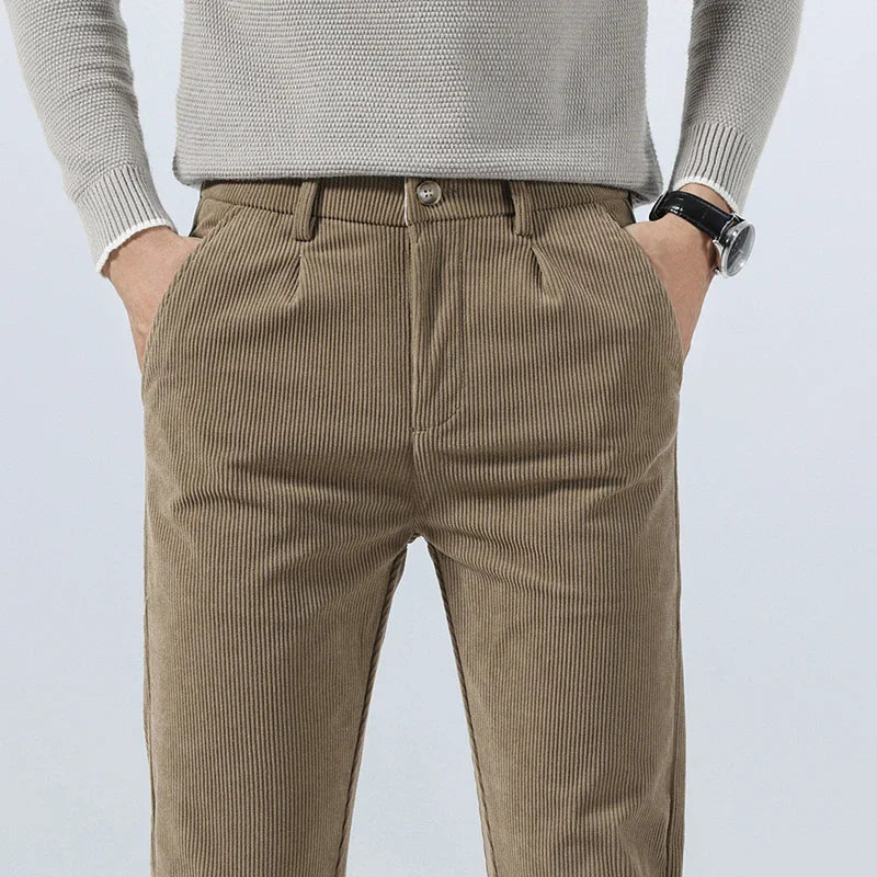 Gerard | Ribcord pantalon met bandplooi