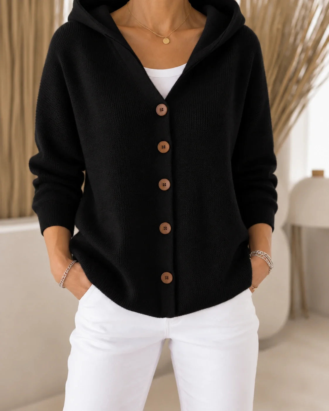 Teri | Licht vest met capuchon en knopen